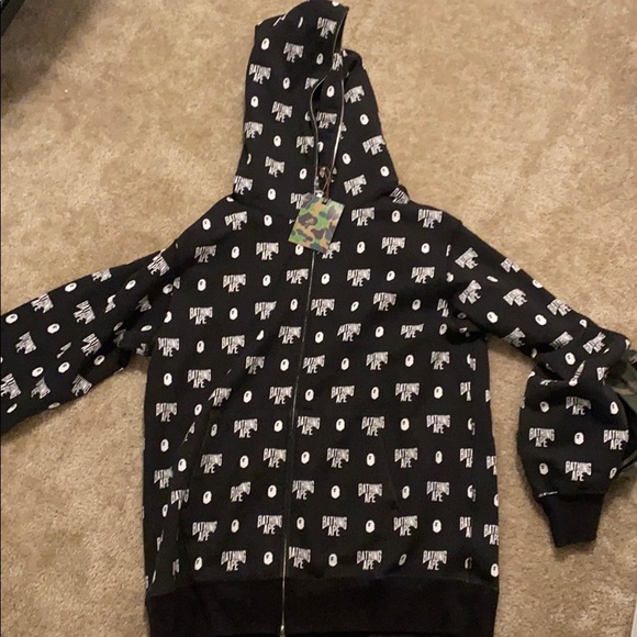 Bape Hoodie 2xl Ready to ship Brand Knew